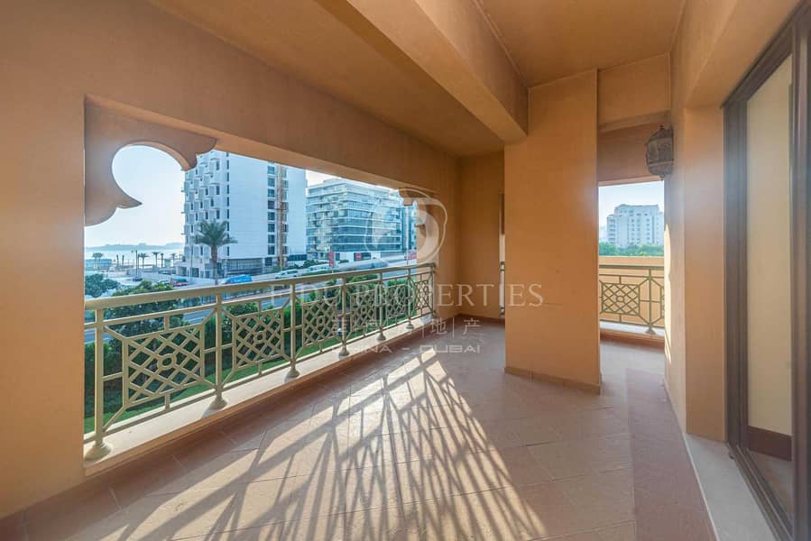 11 Spacious 2 bedroom in Golden mile Palm Jumeirah