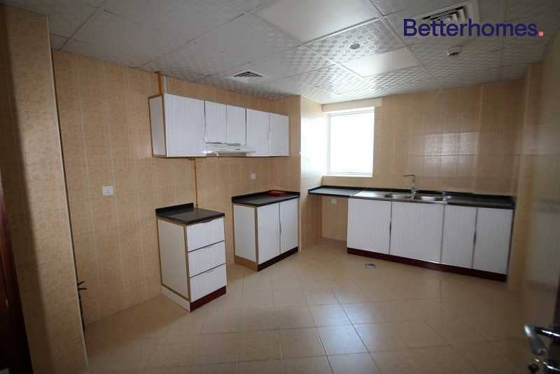 9 Brand New | Large 2 BDR | Closed kitchen