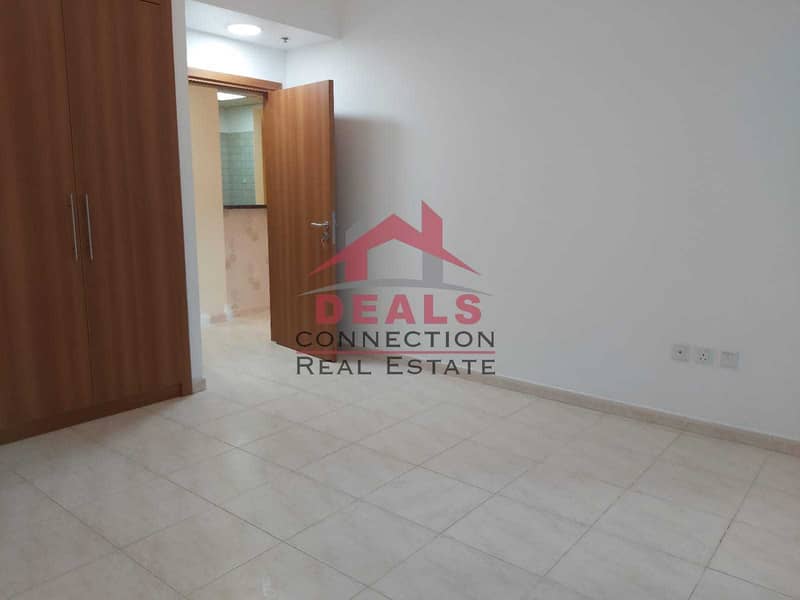 4 Vacant & Ready | Beautiful Spacious 1 Bedroom Apartment | Community &  Pool View