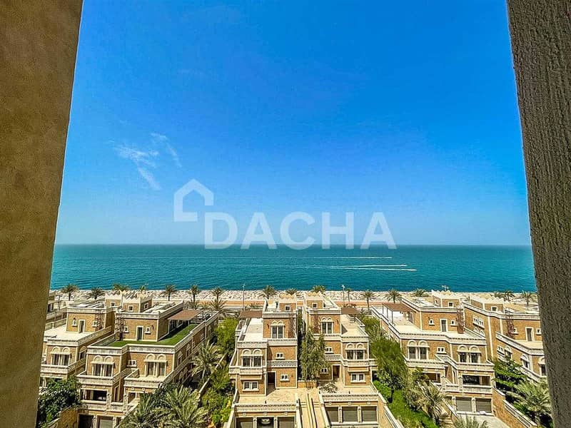 2 Vacant / Fully Furnished / Beautiful Sea View