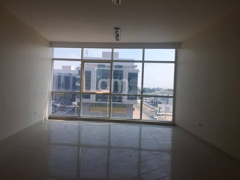 Bright and spacious 4BR apartment available in Khalifa Park area