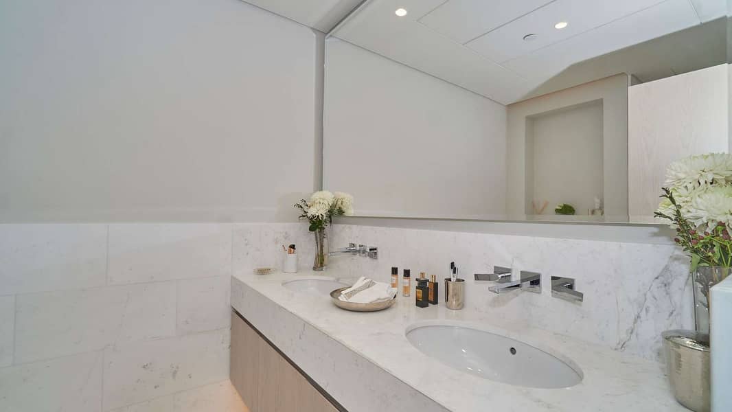 9 Brand New High-Floor Studio in Luxury Tower