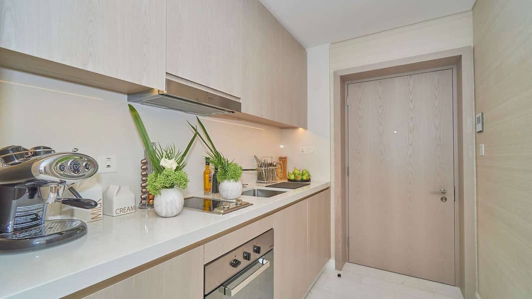 3 Brand New High-Floor Studio in Luxury Tower