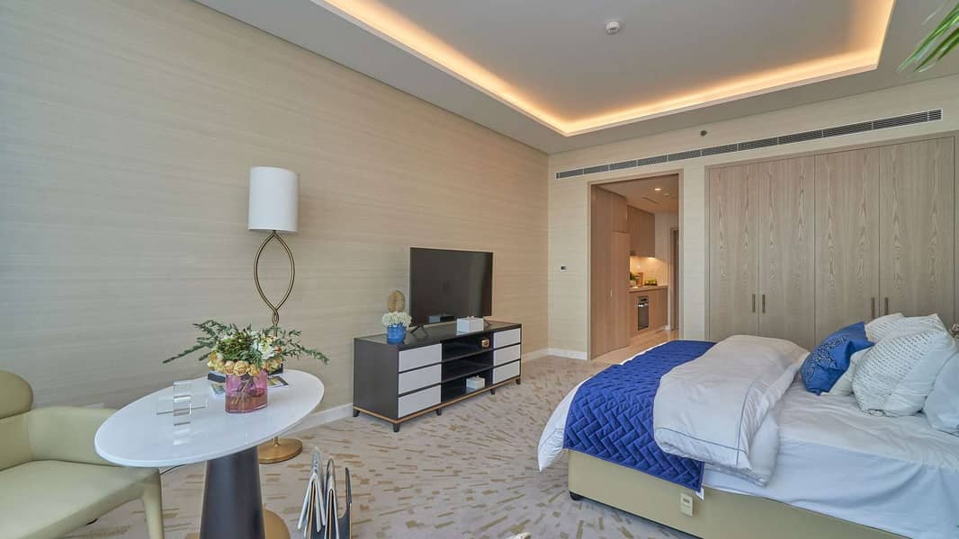 7 Brand New High-Floor Studio in Luxury Tower