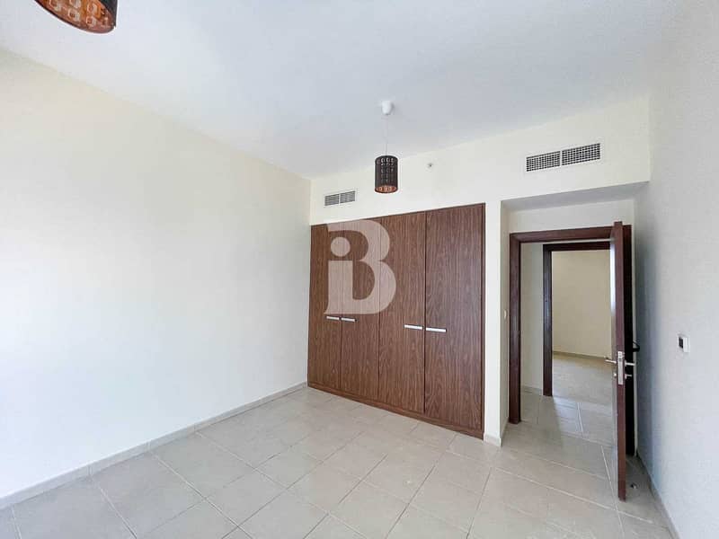 5 Corner & Largest 3BR + Maid| Canal View | Vacant