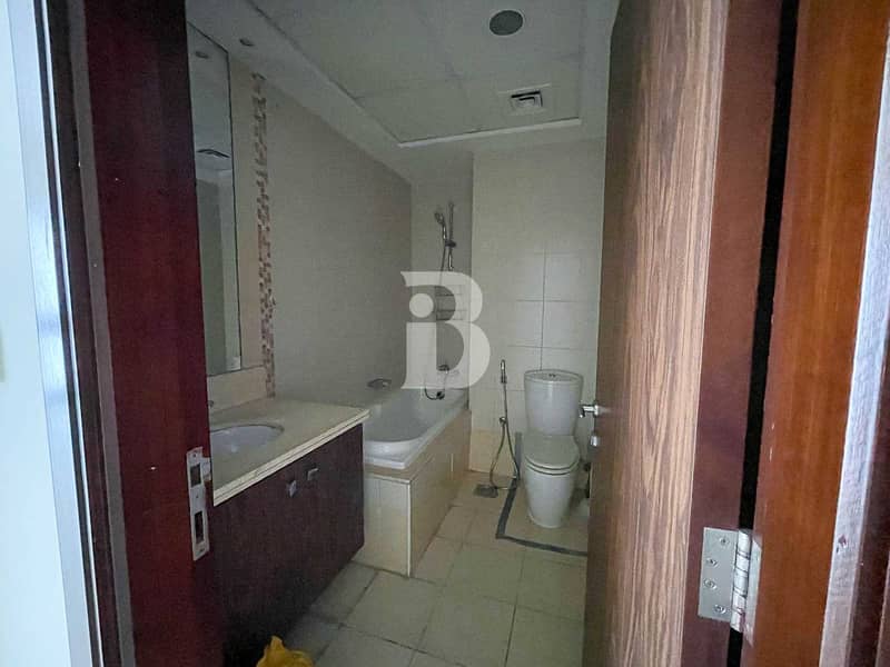 7 Corner & Largest 3BR + Maid| Canal View | Vacant