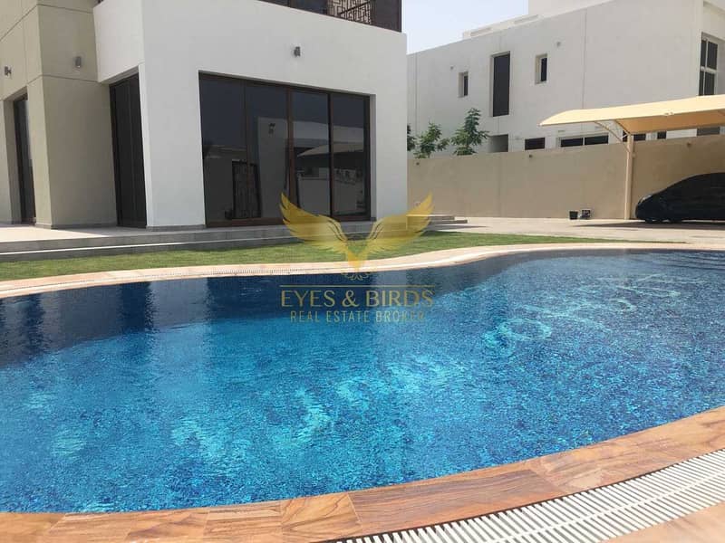 Elegant and Modern I Pool and garden I Complete outside quarters