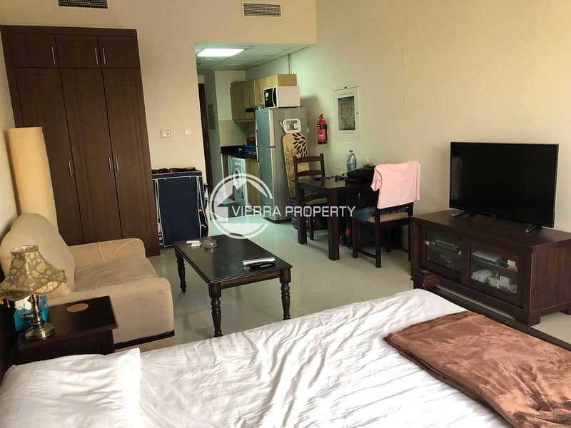 3 High Floor | Furnished | Balcony | Well Maintained