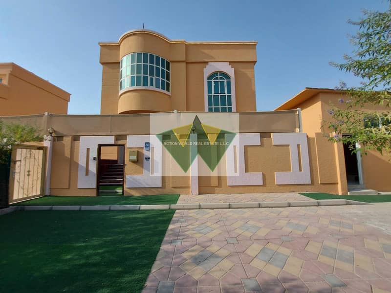 Pvt. entrance 6 bedrooms villa with outside majlis and yard.