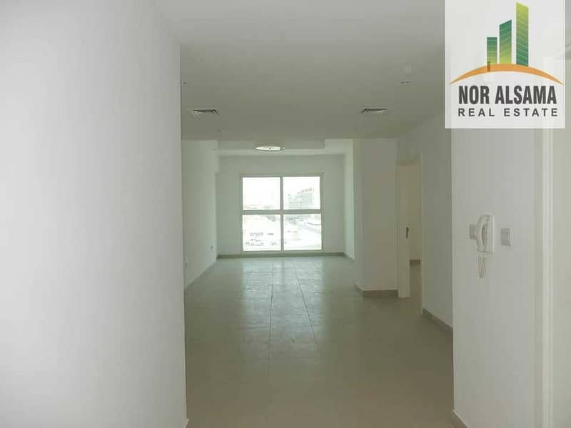VACANT WOODEN FLOOR 2BR NEAR DUBAI MALL - Vacant Luxury 2Bed Wooden Floor with Balcony Gym Pool Parking