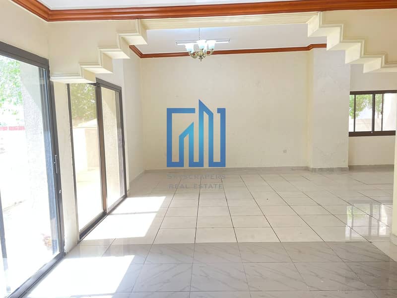 7 Spacious Commercial Villa with Balcony  |  Good Location