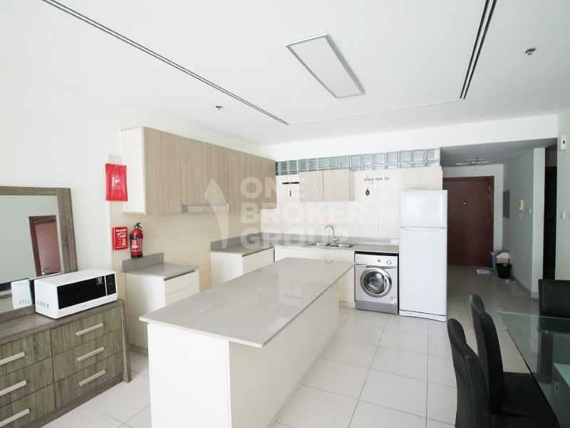 2 FURNISHED Upgraded kitchen ! Ideal location