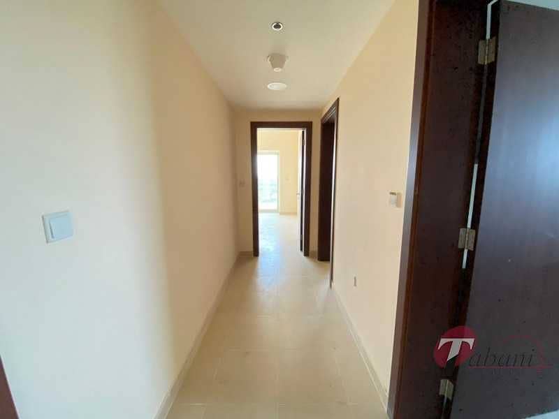 10 Chiller Free |Spacious Apartment |Mid Floor | Vacant