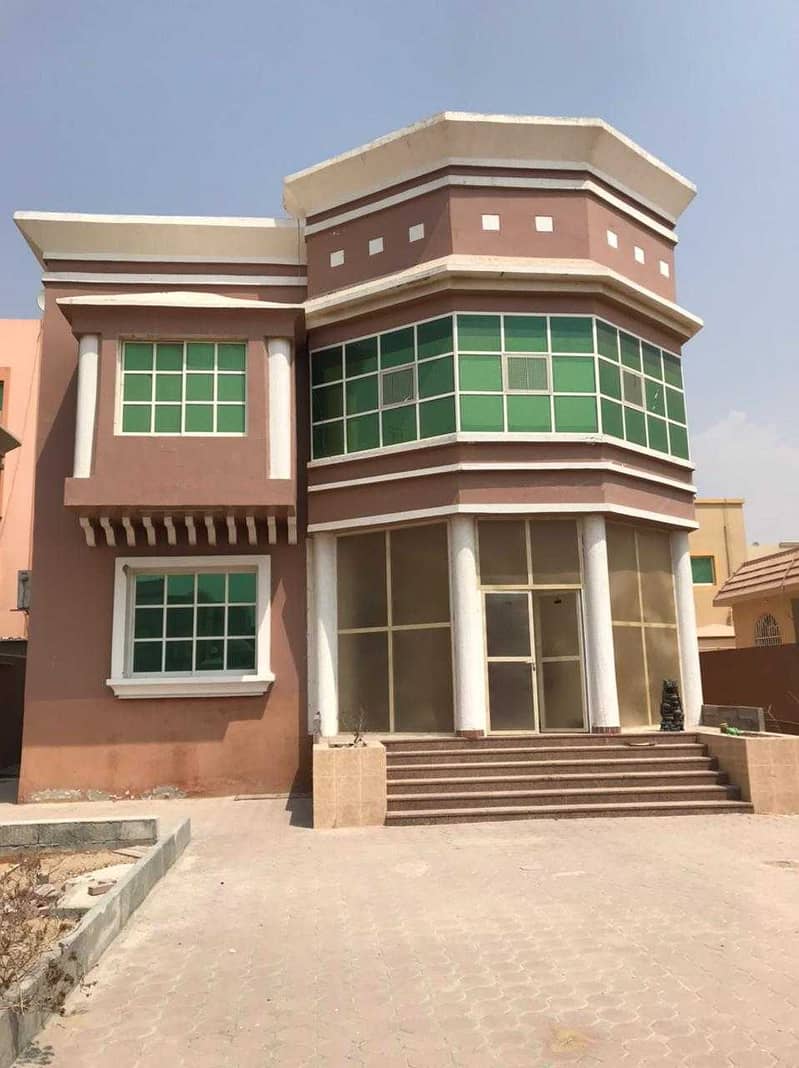 Villa for rent in Al Rawda * Prime location * 5 thousand feet area * Full maintenance on the owner