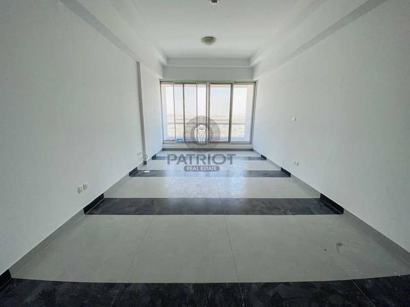 Huge Studio_Next to Souq Extra_Road View_Higher Floor