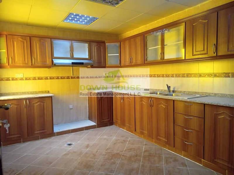 AM Top Deal 2-Bedroom Hall with Balcony in Khalifa A