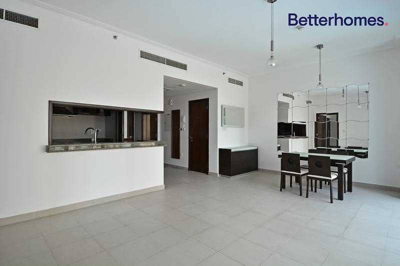 3 Large spacious stunning apartment located in the Paloma