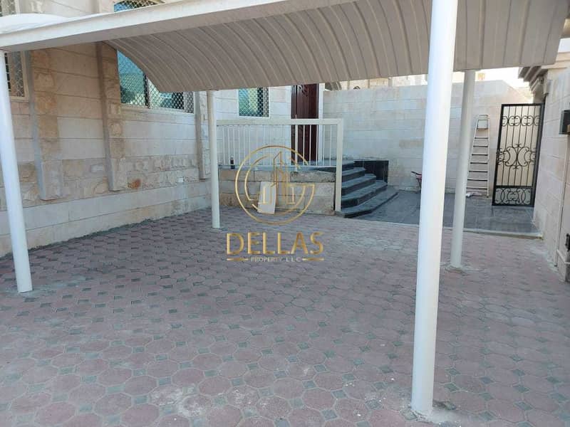 20 Villa in Abu Dhabi - Al Mushrif