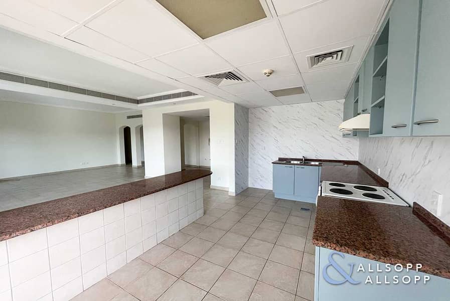 6 Large 2 Bedrooms | Balcony | 1679 Sq. Ft.