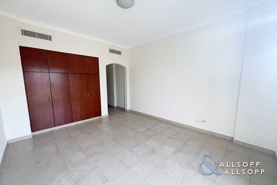 8 Large 2 Bedrooms | Balcony | 1679 Sq. Ft.