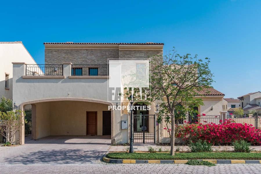 Vacant and Huge 5BR Villa w/ Garden and Parking Vacant and Huge 5BR Villa w/ Garden and Parking