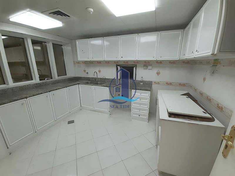 18 Great Price 3 BR Apartment with Balcony