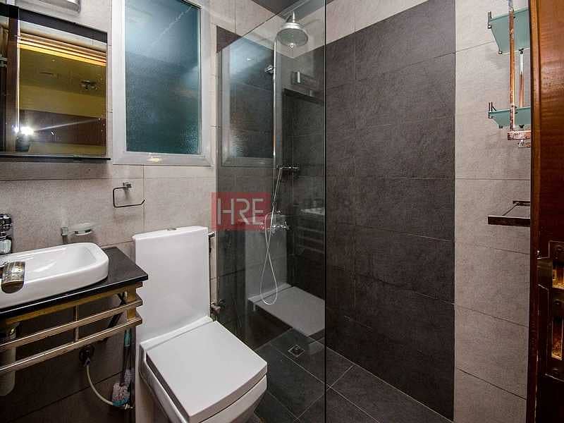 4 1 Month Free | Newly Refurbished 1 BR With Balcony