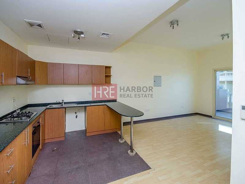 6 1 Month Free | Newly Refurbished 1 BR With Balcony