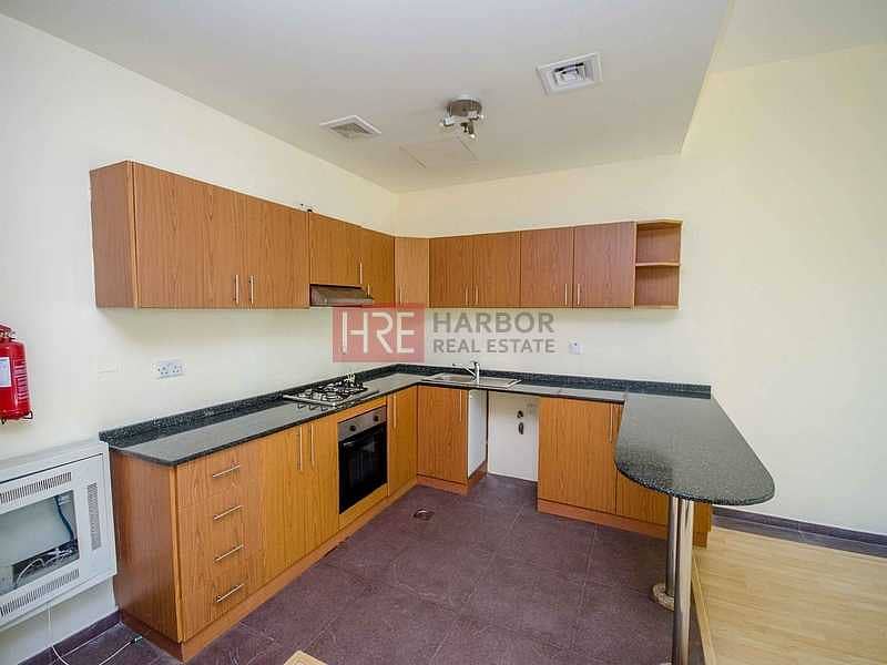7 1 Month Free | Newly Refurbished 1 BR With Balcony