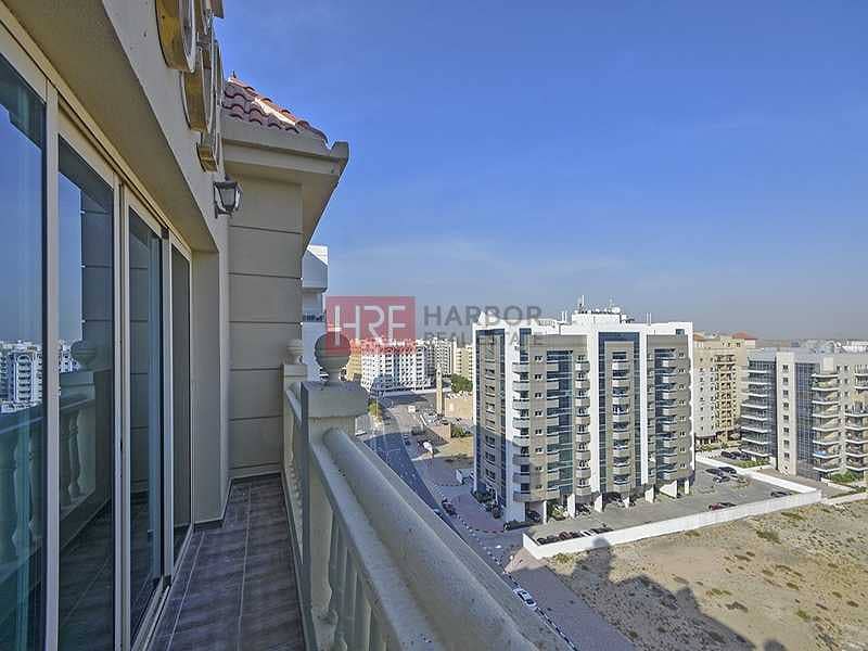 8 Bright And Spacious | 1 Month Free | Long Balcony