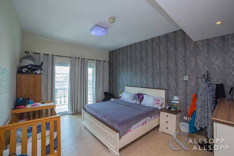 6 Two Bedrooms | Close To School | Mid Oct