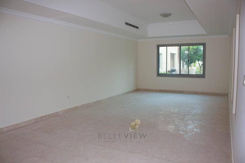 5 Bed + Maid's Villa in Al Barsha 1 for only AED 220k plus 1 month FREE!