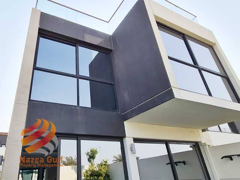 Modern Design 5 Bedroom Luxury Villa Modern Design 5 Bedroom Luxury Villa