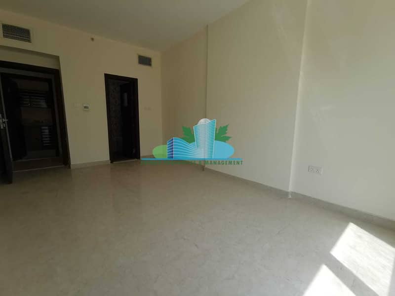 4 Modern 1 BHK with Basement Parking |4 payments | Great Location