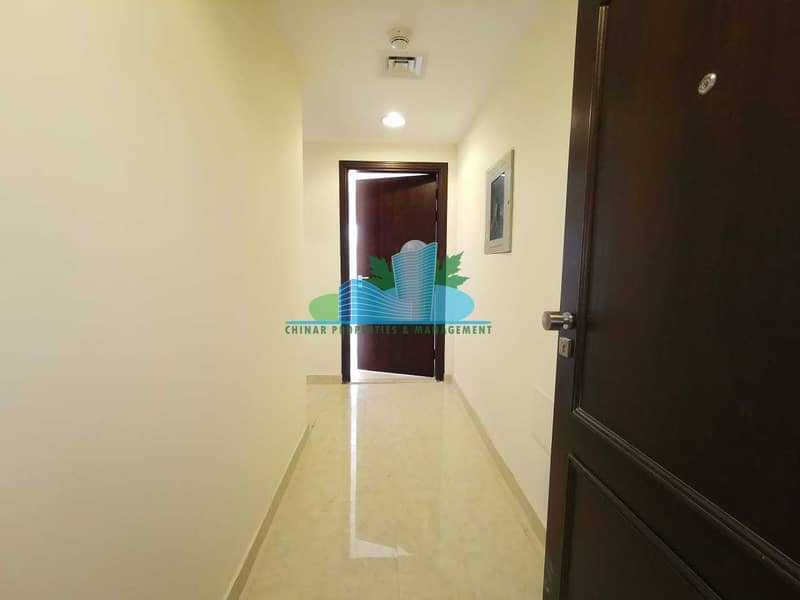 5 Modern 1 BHK with Basement Parking |4 payments | Great Location