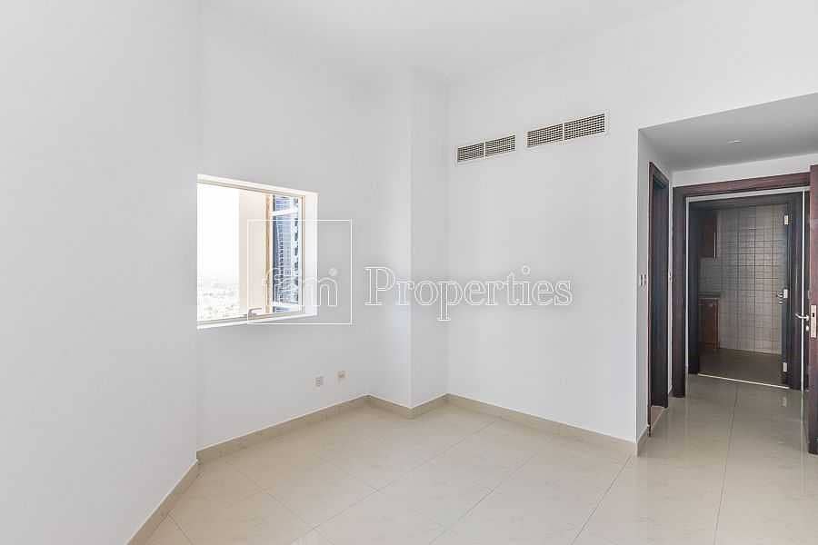 3 Vacant | Well maintained  | High Floor | SZR View