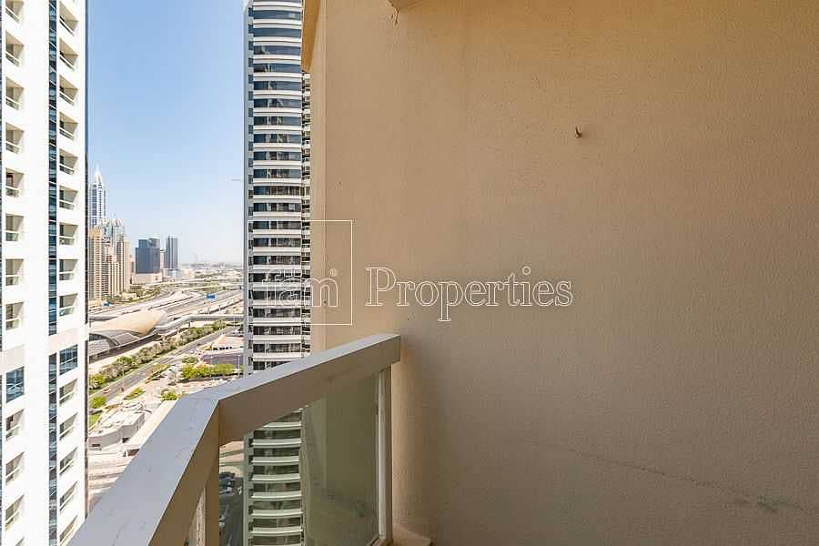 15 Vacant | Well maintained  | High Floor | SZR View