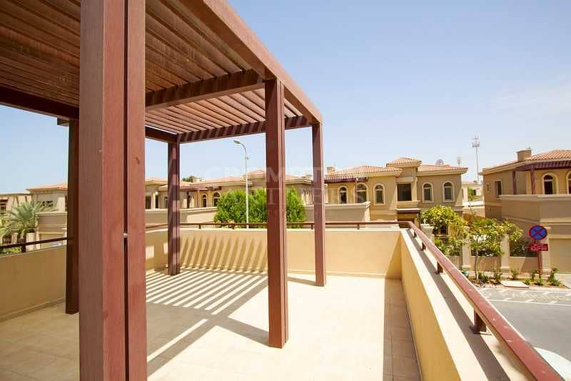 Huge|Private Pool| Family Garden|Great Location Huge|Private Pool| Family Garden|Great Location