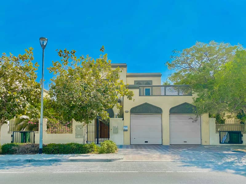 Jumeirah Park. Large Regional 3 Bedroom Plus Maid Jumeirah Park. Large Regional 3 Bedroom Plus Maid