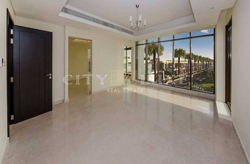 7 Private Elevator| Burj Khalifa View| Brand New