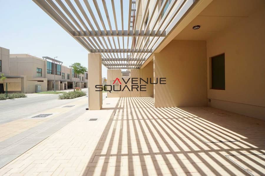 Limited 4 beds | Landscaped | Middle Unit | Fitted Kitchen | CCTV | Jacuzzi Limited 4 beds | Landscaped | Middle Unit | Fitted Kitchen | CCTV | Jacuzzi