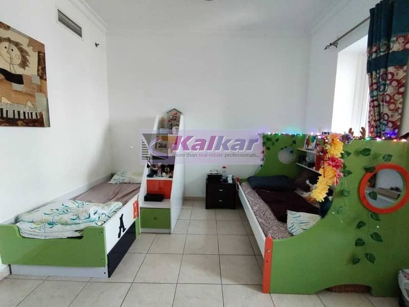 9 Spacious 2 bedroom | Furnished | Balcony