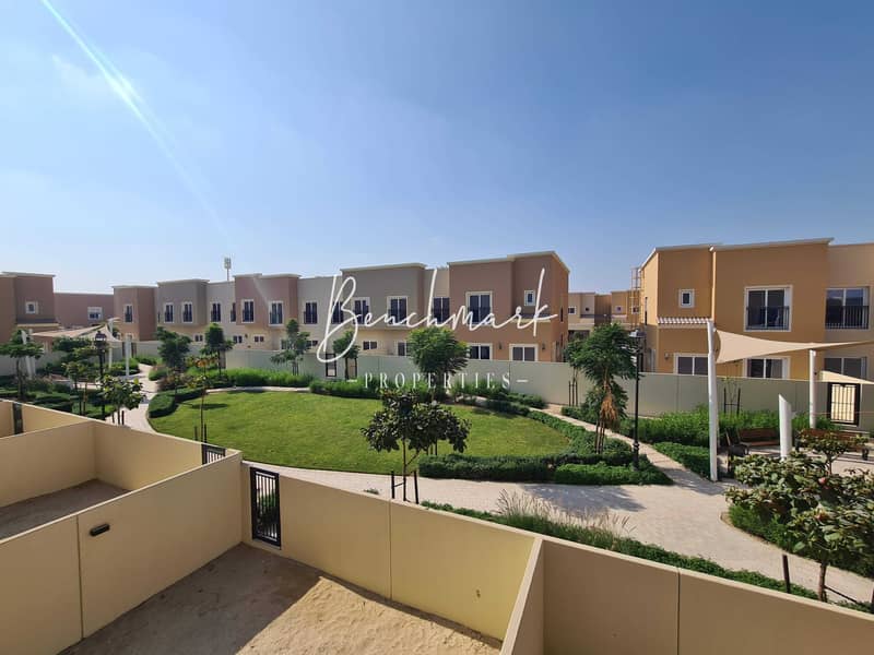 SINGLE ROW | GARDEN VIEW | GREAT LOCATION SINGLE ROW | GARDEN VIEW | GREAT LOCATION