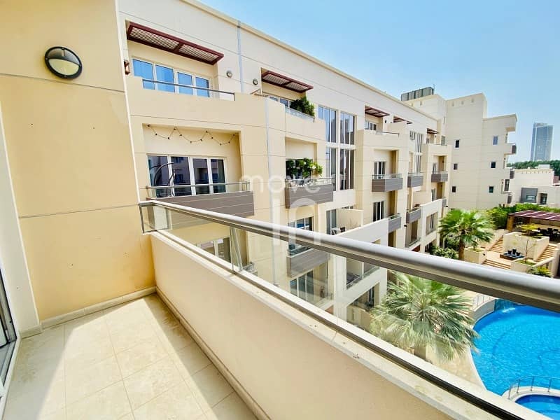 17 Superb Bright 1 Bed |Large Balcony | Pool Views
