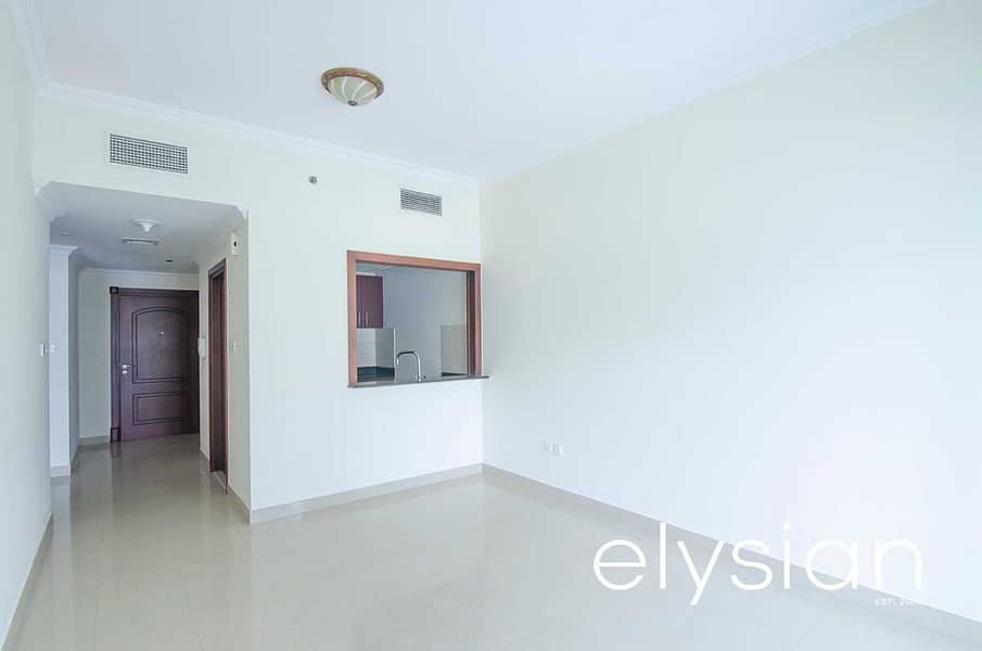 3 Marina View | Great Location | Spacious 1 Bed