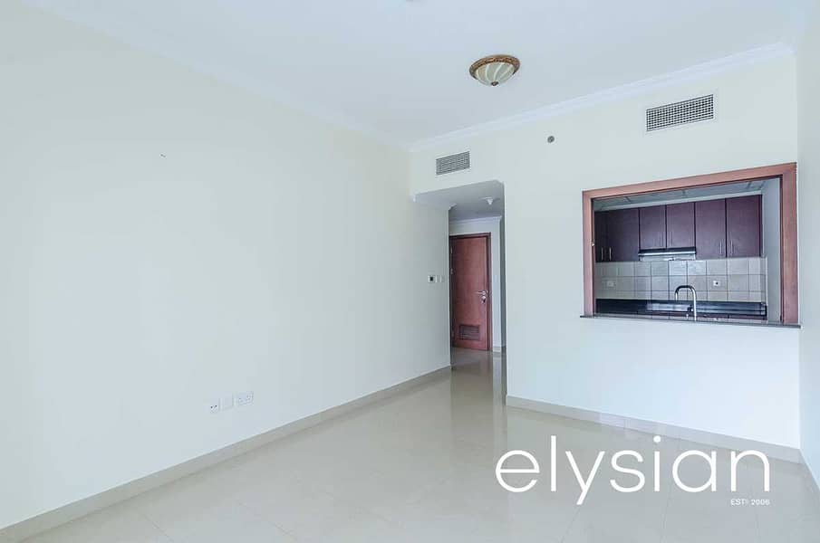 4 Marina View | Great Location | Spacious 1 Bed