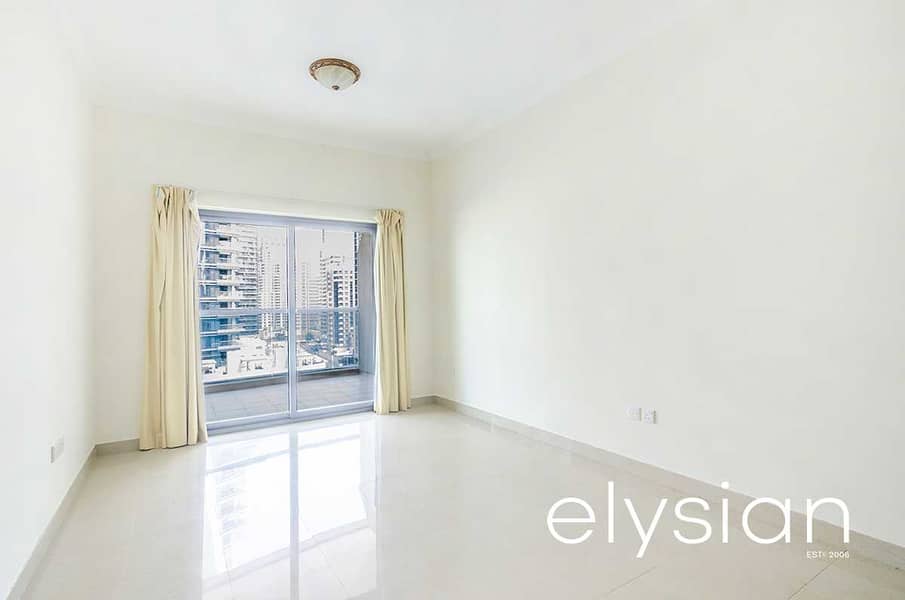 6 Marina View | Great Location | Spacious 1 Bed