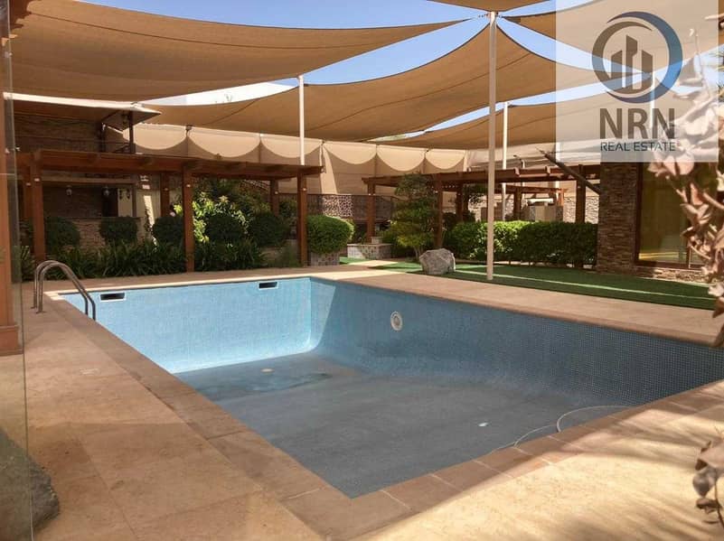 19 Independent Villa With Private Garden And Pool