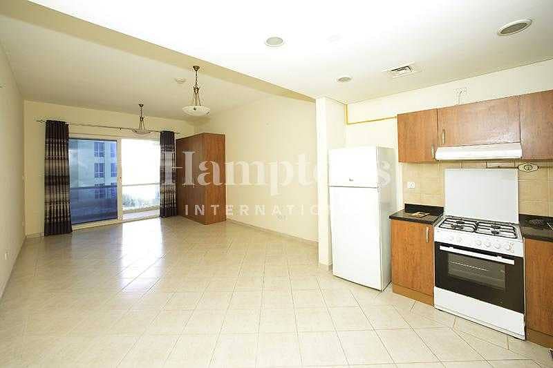 2 High Floor  Studio| Water View|Tenanted