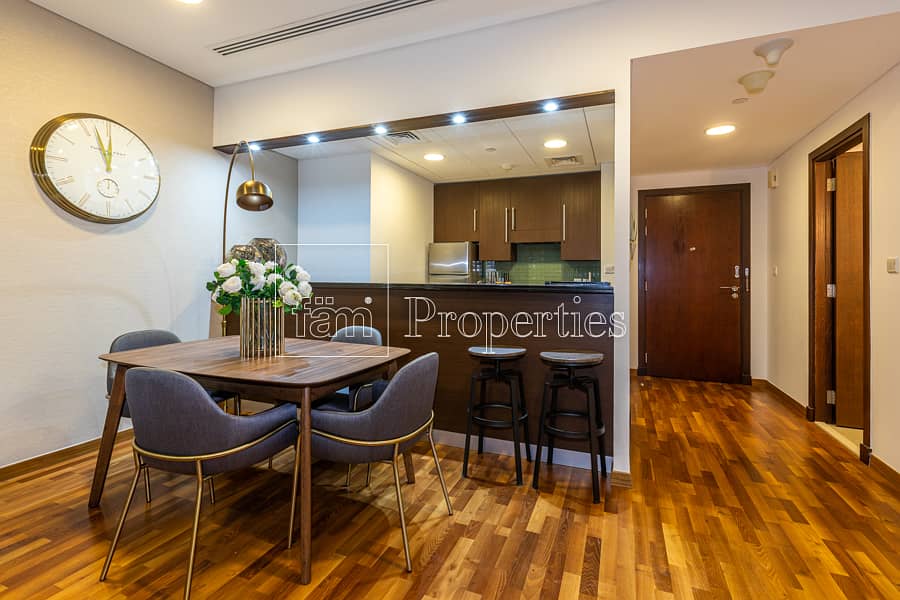 2 Skyline & Sheikh Zayed Road View | 1B | Swanky Interiors